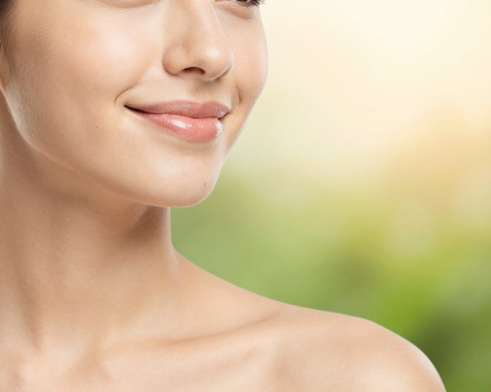 A close-up of clear, healthy teenage skin, showcasing a vibrant and natural complexion. The foreground features a polished, skin texture with subtle details, emphasizing the importance of skin health. In the middle ground, softly blurred greenery represents a natural environment, symbolizing growth and wellness. The background is a calming, warm-toned gradient, evoking a sense of reassurance and trust. Soft, diffused lighting creates a gentle glow on the skin, highlighting its smoothness and vitality. The overall mood is informative yet uplifting, promoting a positive perspective on skincare. The image should not include any human figures, text overlays, or branding elements, ensuring a clean, professional look fitted to the article section. A close-up of clear, healthy teenage skin, showcasing a vibrant and natural complexion. The foreground features a polished, skin texture with subtle details, emphasizing the importance of skin health. In the middle ground, softly blurred greenery represents a natural environment, symbolizing growth and wellness. The background is a calming, warm-toned gradient, evoking a sense of reassurance and trust. Soft, diffused lighting creates a gentle glow on the skin, highlighting its smoothness and vitality. The overall mood is informative yet uplifting, promoting a positive perspective on skincare. The image should not include any human figures, text overlays, or branding elements, ensuring a clean, professional look fitted to the article section.
